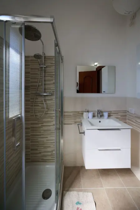 Villa Camilla Wohnung Terrasse, Appartement 6 personnes à Diano Marina - Photo 8
