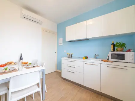 Wohnung mit Balkon, Appartement 6 personnes à Borghetto Santo Spirito - Photo 2