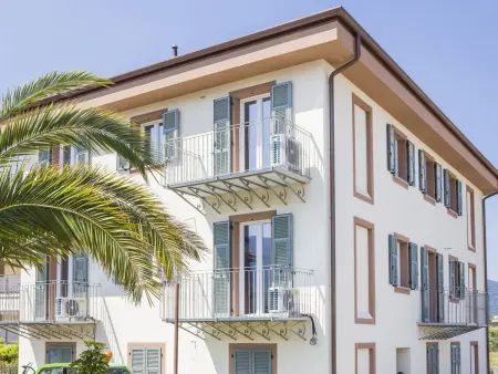 Wohnung mit Balkon, Appartement 6 personnes à Borghetto Santo Spirito - Photo 6