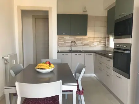 'White' mit Balkon, Appartement 4 personnes à Pietra Ligure - Photo 1