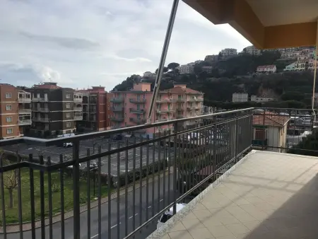 'White' mit Balkon, Appartement 4 personnes à Pietra Ligure - Photo 11