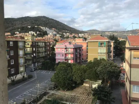 'White' mit Balkon, Appartement 4 personnes à Pietra Ligure - Photo 16