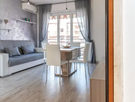 Wohnung 'Il Girasole' Seeblick, Appartement 6 personnes à Castelletto sopra Ticino - Photo 1