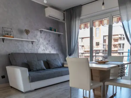 Wohnung 'Il Girasole' Seeblick, Appartement 6 personnes à Castelletto sopra Ticino - Photo 2