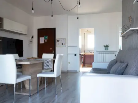 Wohnung 'Il Girasole' Seeblick, Appartement 6 personnes à Castelletto sopra Ticino - Photo 6