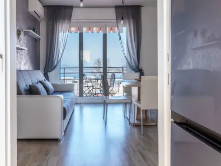 Wohnung 'Il Girasole' Seeblick, Appartement 6 personnes à Castelletto sopra Ticino - Photo 10