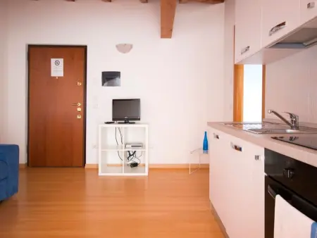 Dachgeschosswohnung am See für 6 Personen, Appartement 6 personnes à Domaso - Photo 18