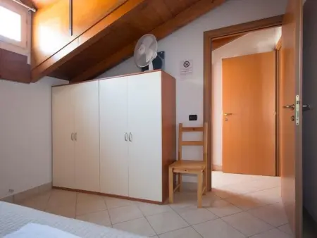 Zwei-Zimmer-Wohnung mit Parkplatz in der Nähe des Strandes - Photo 6