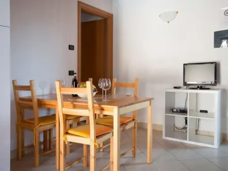Zwei-Zimmer-Wohnung mit Parkplatz in der Nähe des Strandes - Photo 14