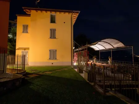 Jugendstilvilla mit Blick auf den Comer See, Maison 6 personnes à Vercana - Photo 35