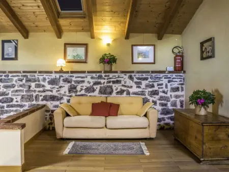 Open Space Penthouse im Schloss mit Seeblick, Appartement 6 personnes à Fonteno - Photo 12