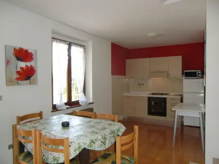 Erdgeschosswohnung mit Seeblick, Appartement 5 personnes à Bezzecca - Photo 1