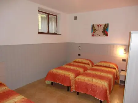 Erdgeschosswohnung mit Seeblick, Appartement 5 personnes à Bezzecca - Photo 9