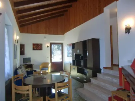 Wohnung im ersten Stock mit schönem Seeblick, Appartement 5 personnes à Bezzecca - Photo 1