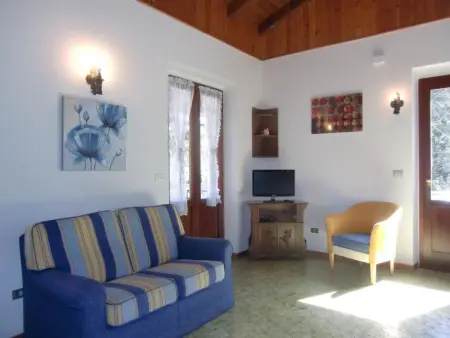 Wohnung im ersten Stock mit schönem Seeblick, Appartement 5 personnes à Bezzecca - Photo 2
