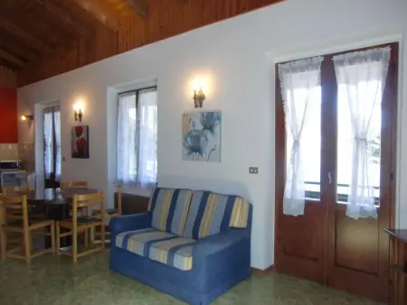 Wohnung im ersten Stock mit schönem Seeblick, Appartement 5 personnes à Bezzecca - Photo 3