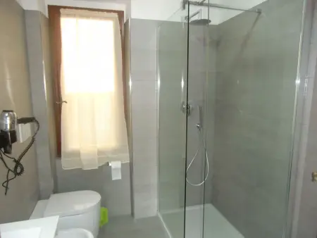 Wohnung im ersten Stock mit schönem Seeblick, Appartement 5 personnes à Bezzecca - Photo 14