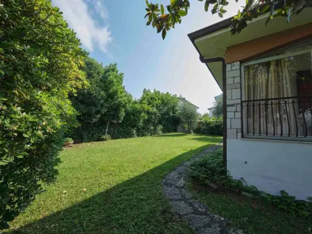 mit Seeblick und privatem Garten, Maison 6 personnes à Bardolino - Photo 34