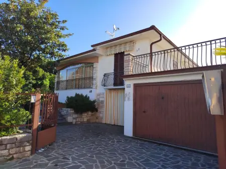 mit Seeblick und privatem Garten, Maison 6 personnes à Bardolino - Photo 47