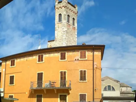 Aly d'angelo - im Turm, Appartement 4 personnes à Bardolino - Photo 2