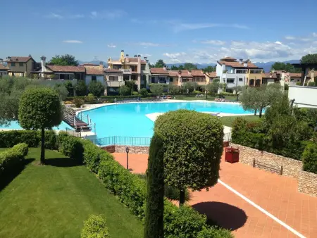 Wohnung mit Terrasse, Appartement 4 personnes à Peschiera del Garda - Photo 3