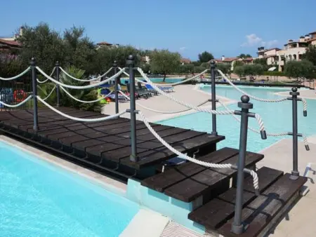 Wohnung mit Terrasse, Appartement 4 personnes à Peschiera del Garda - Photo 9