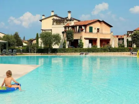 Wohnung mit Terrasse, Appartement 4 personnes à Peschiera del Garda - Photo 12
