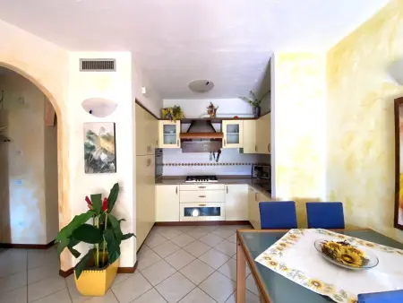 Wohnung mit Terrasse, Appartement 4 personnes à Peschiera del Garda - Photo 15