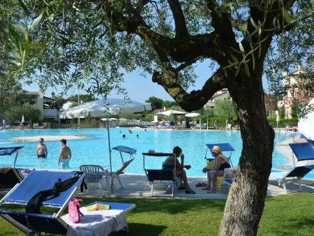 Wohnung mit Terrasse, Appartement 4 personnes à Peschiera del Garda - Photo 24