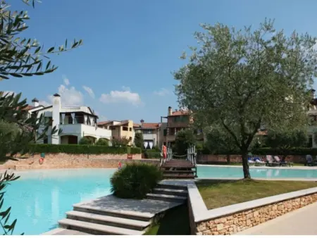 Garda Resort Village - 1 Schlafzimmer Superior, Appartement 2 personnes à Peschiera del Garda - Photo 1
