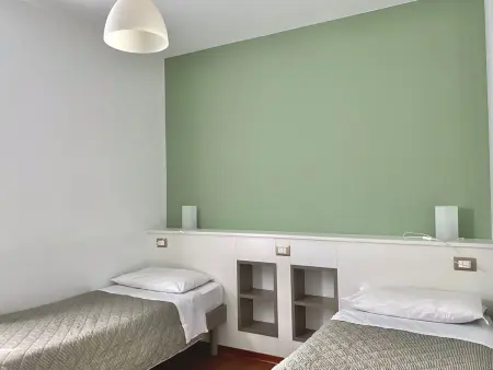 Gemütliche Drei-Zimmer-Wohnung mit Garten, Appartement 6 personnes à Sirmione - Photo 3