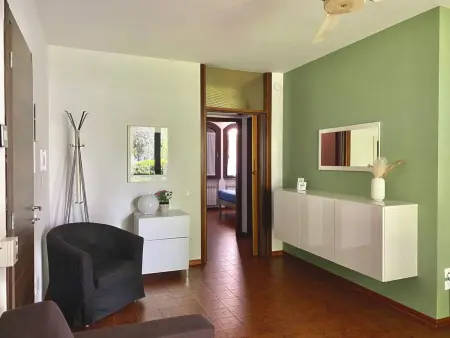 Gemütliche Drei-Zimmer-Wohnung mit Garten, Appartement 6 personnes à Sirmione - Photo 6