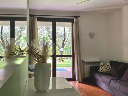 Gemütliche Drei-Zimmer-Wohnung mit Garten, Appartement 6 personnes à Sirmione - Photo 8