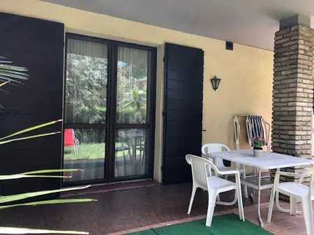 Gemütliche Drei-Zimmer-Wohnung mit Garten, Appartement 6 personnes à Sirmione - Photo 16