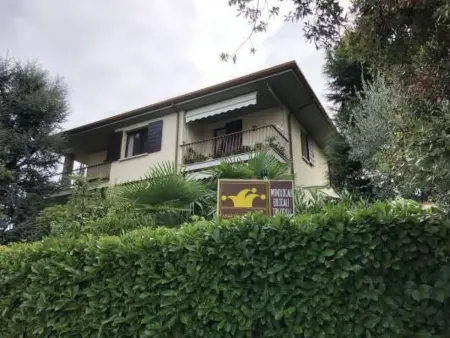 Gemütliche Drei-Zimmer-Wohnung mit Garten, Appartement 6 personnes à Sirmione - Photo 24