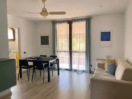Gemütliche Drei-Zimmer-Wohnung mit Balkon, Appartement 6 personnes à Sirmione - Photo 14