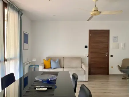 Gemütliche Drei-Zimmer-Wohnung mit Balkon, Appartement 6 personnes à Sirmione - Photo 15