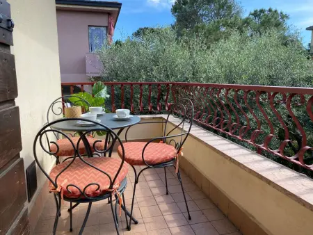 Gemütliche Drei-Zimmer-Wohnung mit Balkon, Appartement 6 personnes à Sirmione - Photo 18