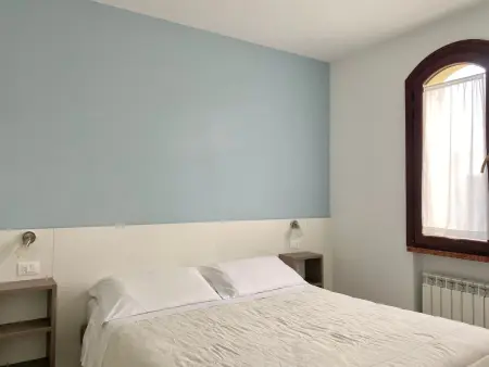 Gemütliche Dreizimmerwohnung mit Balkon, Appartement 6 personnes à Sirmione - Photo 2