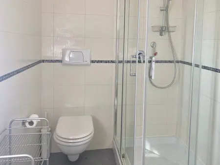 Gemütliche Dreizimmerwohnung mit Balkon, Appartement 6 personnes à Sirmione - Photo 6
