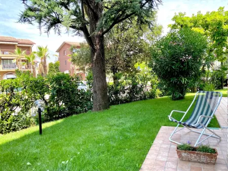 Gemütliche Drei-Zimmer-Wohnung mit Garten, Appartement 6 personnes à Sirmione - Photo 12