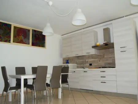 San Martino' Wohnung mit privater Terrasse, Appartement 7 personnes à Desenzano - Photo 1