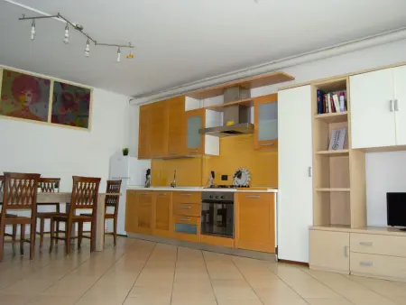 Wohnung 'Resorgimento' mit eigener Terrasse, Appartement 7 personnes à Desenzano - Photo 3