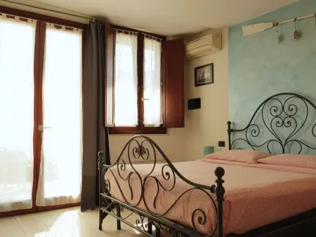 Studio 'Novecento' mit eigener Terrasse, Appartement 4 personnes à Desenzano - Photo 9