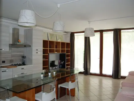 Solferino' Wohnung mit Terrasse, Appartement 6 personnes à Desenzano - Photo 2