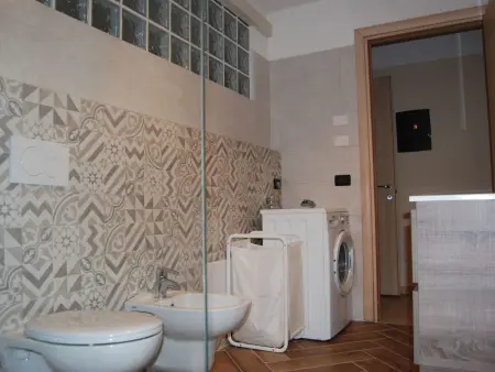 Solferino' Wohnung mit Terrasse, Appartement 6 personnes à Desenzano - Photo 9