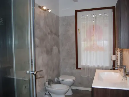 Wohnung 'Garda' mit Terrasse, Appartement 4 personnes à Desenzano - Photo 6