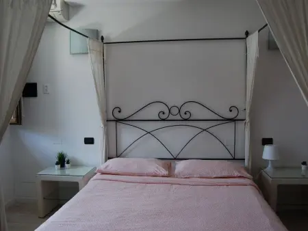 Ein-Zimmer-Wohnung 'Romantica' mit Terrasse, Appartement 4 personnes à Desenzano - Photo 4