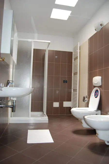 Ein-Zimmer-Wohnung 'Romantica' mit Terrasse, Appartement 4 personnes à Desenzano - Photo 8