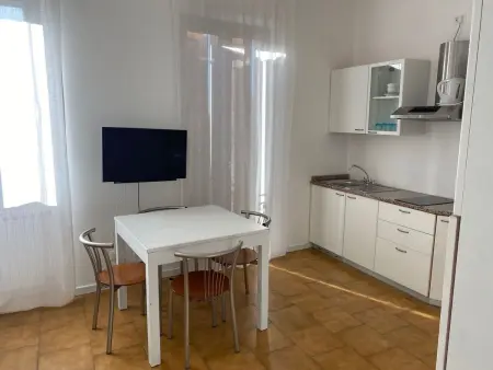 Helle Wohnung in den Hügeln des Gardasees, Appartement 4 personnes à Manerba - Photo 12